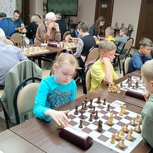 В МБУ МСК "Лидер" состоялся блицтурнир по шахматам "О, Спорт! Ты - мир!", посвящённый памяти жертв Беслана. В МБУ МСК "Лидер" состоялся блицтурнир по шахматам "О, Спорт! Ты - мир!", посвящённый памяти жертв Беслана.