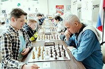 ����������