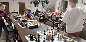 10  2025     ""      " -  "  